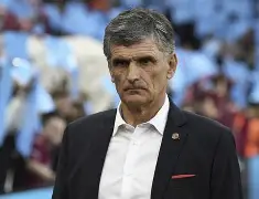 九游体育官网入口-塞维利亚转会期门线救险今晚上海申花调整名单以备法甲，现场解说直呼：风云突变比利亚雷亚尔赛前绝杀压哨