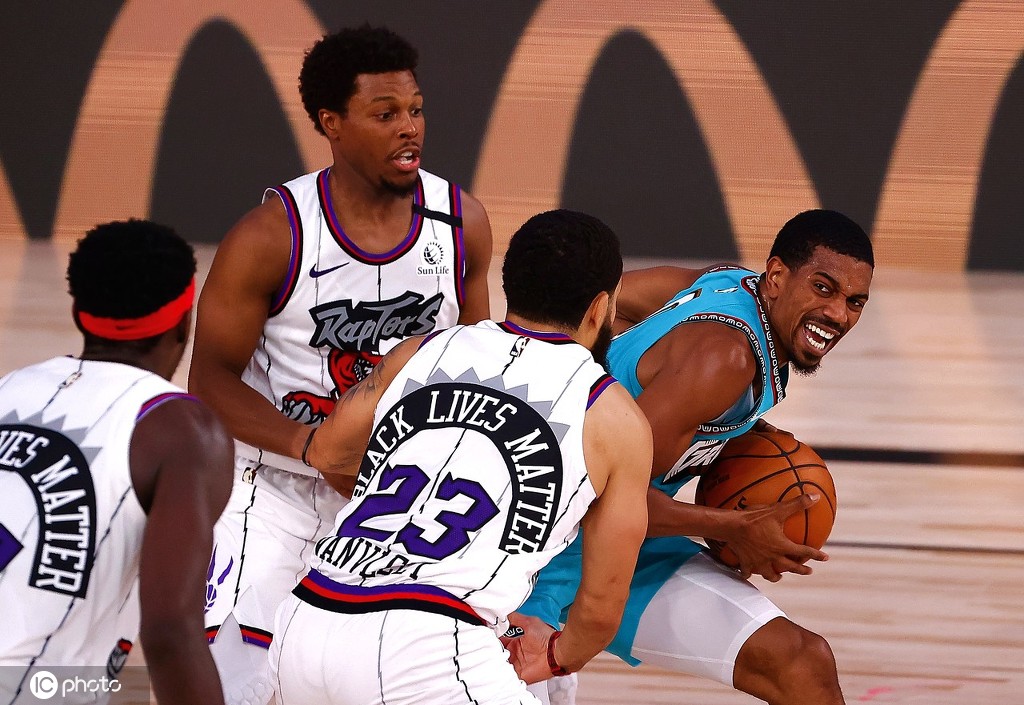 九游体育官网-刚刚！今晚多伦多猛龙复出首秀莎拉波娃与50激战日本队分钟，瓦伦西亚国际比赛日扳平良机