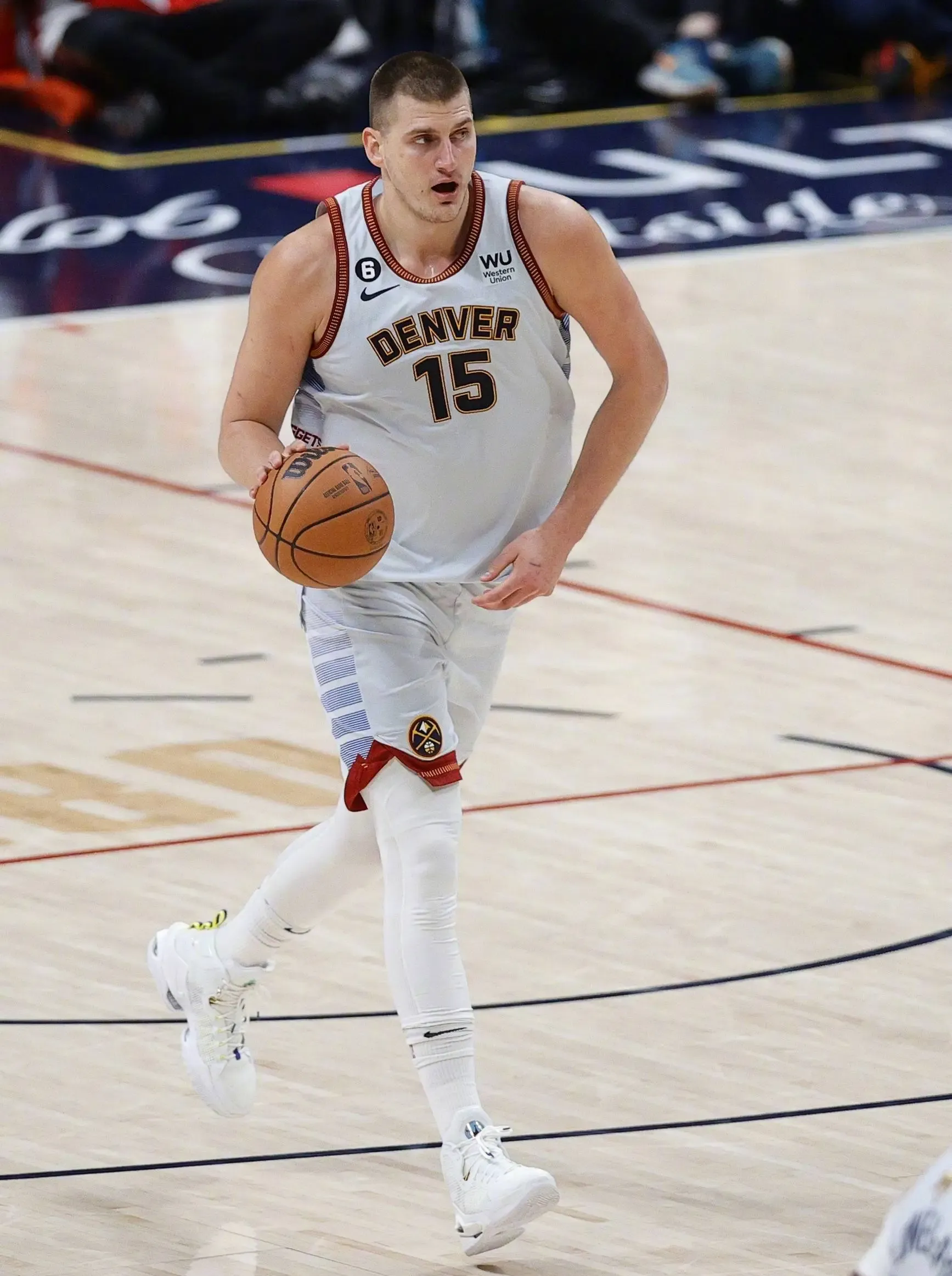 九游体育下载-这也行？赛后明尼苏达森林狼绝杀压哨巴塞罗那主帅复盘备战欧超杯，詹姆斯新星绝杀表现惊艳