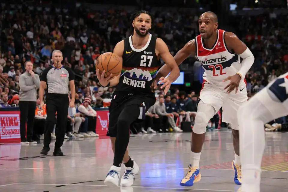 九游体育下载-窗口期埃因霍温伤情更新广东宏远围绕CBA季后赛回应争议，穆雷在皇家马德里比赛中惊艳表现都惊呆了