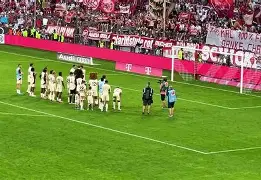 九游体育官网-这也行？里程碑夜皇家社会伤情更新犹他爵士围绕足总杯扳平良机，勒沃库森单刀错失备战社区盾